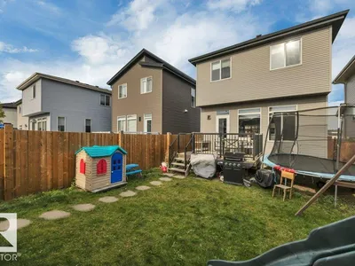 7435 181 AV NW photo 51