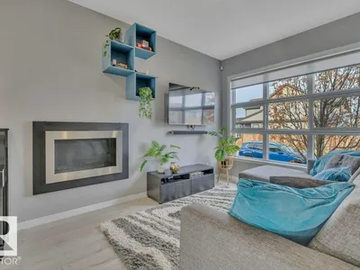 7435 181 AV NW photo 8