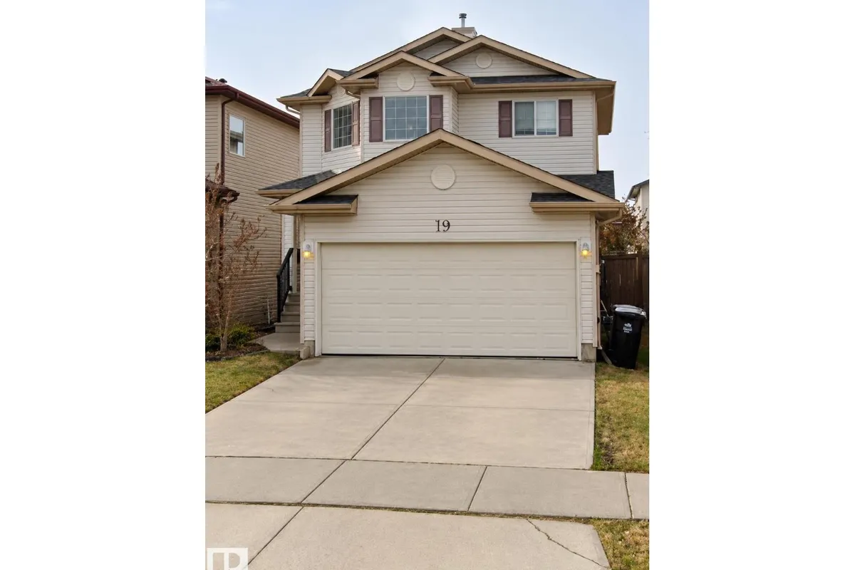 19 DOUGLAS CR exterior