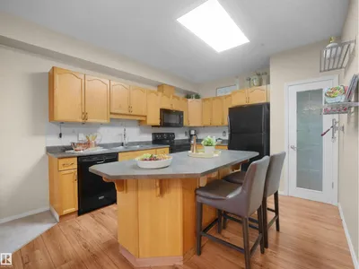 #206 12111 51 AV NW photo 9
