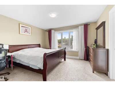 11719 127 ST NW photo 15
