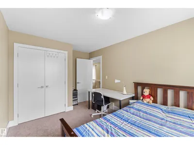 11719 127 ST NW photo 24