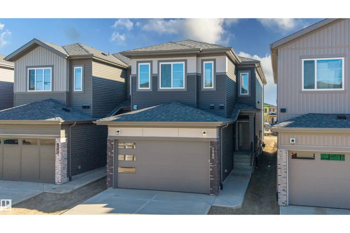 1790 Crossbill LO NW exterior