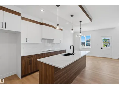 1790 Crossbill LO NW photo 9