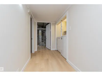 29 GRENFELL AV photo 17