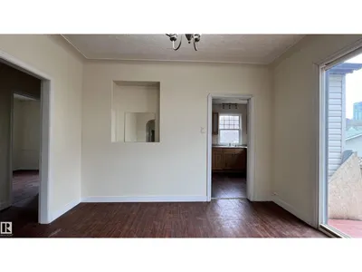 10839 109 ST NW photo 16