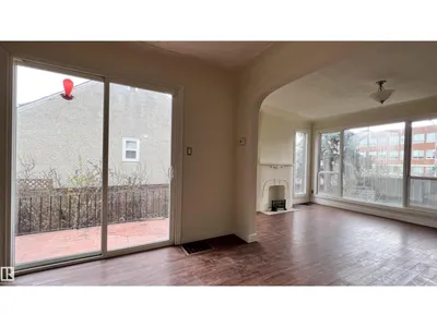 10839 109 ST NW photo 12