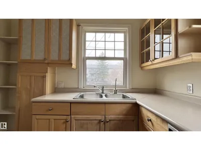 10839 109 ST NW photo 19