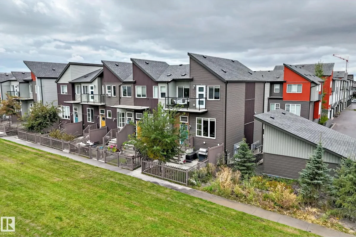 #43 4470 PROWSE RD SW exterior