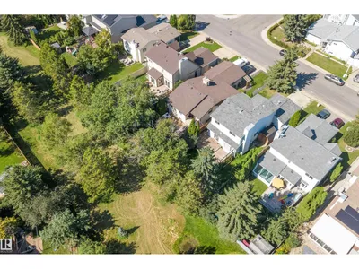 18923 82 AV NW photo 49
