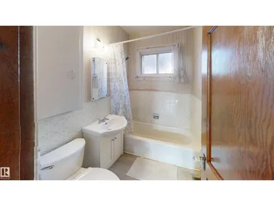 12230 95A ST NW photo 9