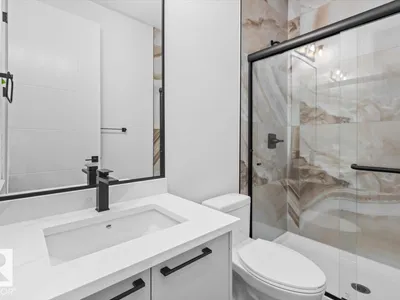 21 Sorel AV photo 6