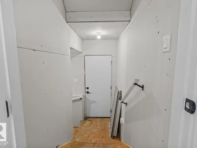 21 Sorel AV photo 28