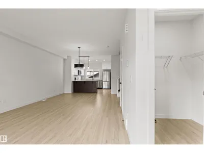 317 JUNIPER CV photo 12