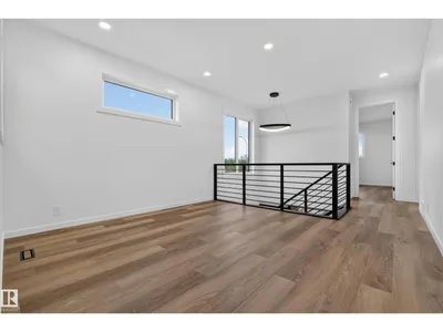 87 NEWBURY CI photo 9