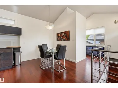 10427 134 ST NW photo 10