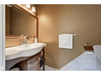 10427 134 ST NW photo 22