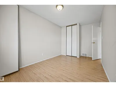 2744 105 ST NW photo 30