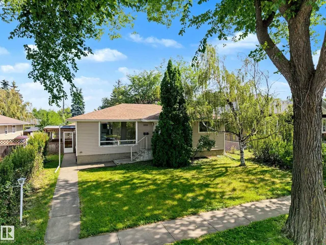 9723 76 ST NW, Edmonton