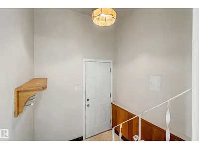 9723 76 ST NW photo 28