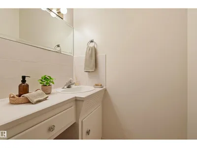 9708 142 ST NW photo 18