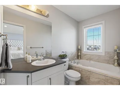 9609 83 AV photo 22