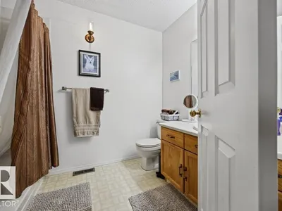 15239 63 ST NW photo 20