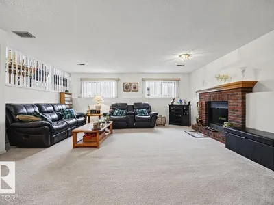 15239 63 ST NW photo 28