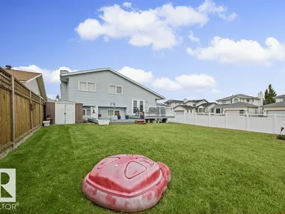15239 63 ST NW photo 49