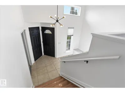 50 LANDSDOWNE DR photo 31
