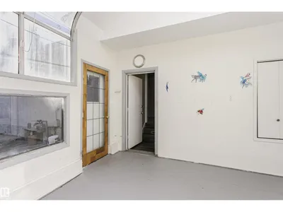 7 SHERIDAN DR photo 24