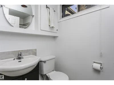 7 SHERIDAN DR photo 33