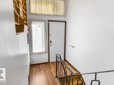 10651 80 ST NW photo 8