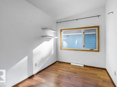 10651 80 ST NW photo 27