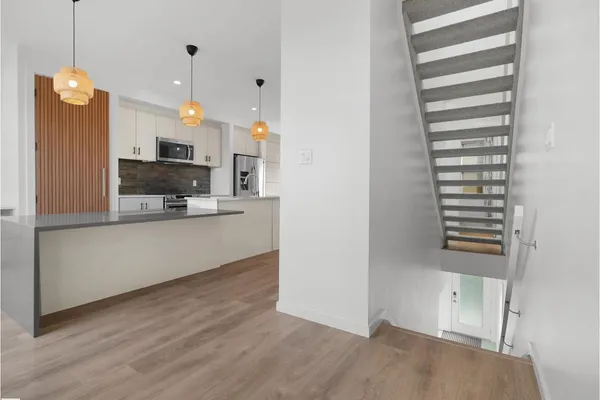 1704 KEENE CR SW photo 2