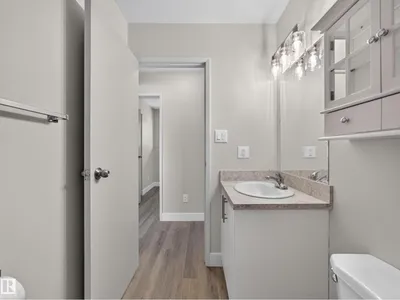 15124 88A ST NW photo 23