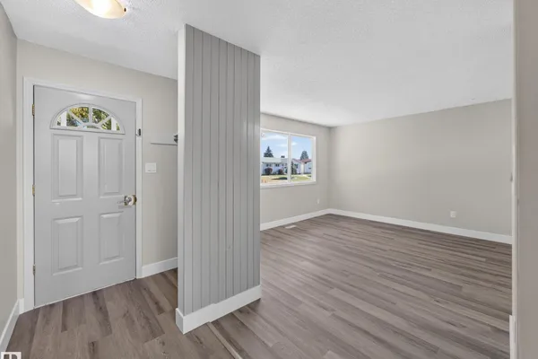 15124 88A ST NW photo 3