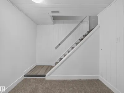 15124 88A ST NW photo 31