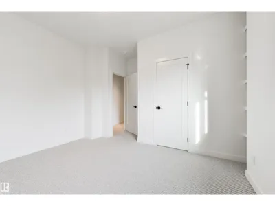 9513 101 ST NW photo 32