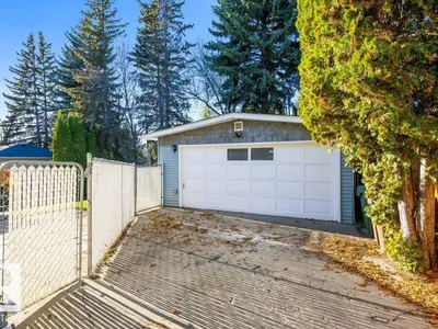 4 FLEETWOOD CR photo 43