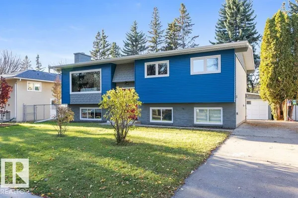 4 FLEETWOOD CR photo 2