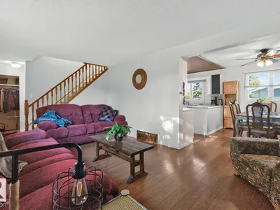 43 MORELAND CR photo 13