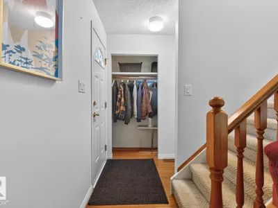 43 MORELAND CR photo 21