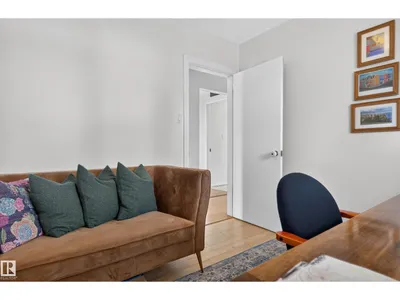 6512 94 AV NW photo 20
