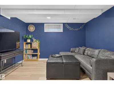 6512 94 AV NW photo 29