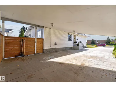 6512 94 AV NW photo 37