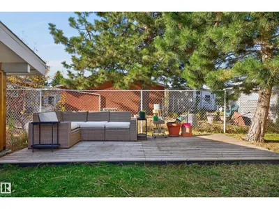 6512 94 AV NW photo 39