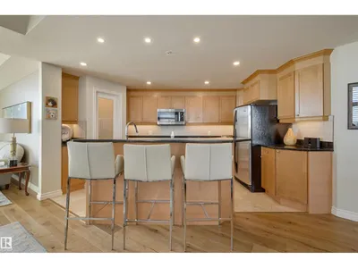 #1003 9020 JASPER AV NW photo 15