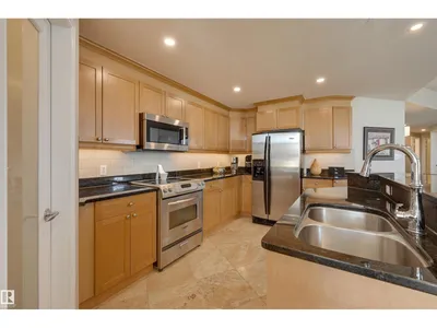 #1003 9020 JASPER AV NW photo 19