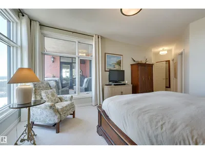 #1003 9020 JASPER AV NW photo 28